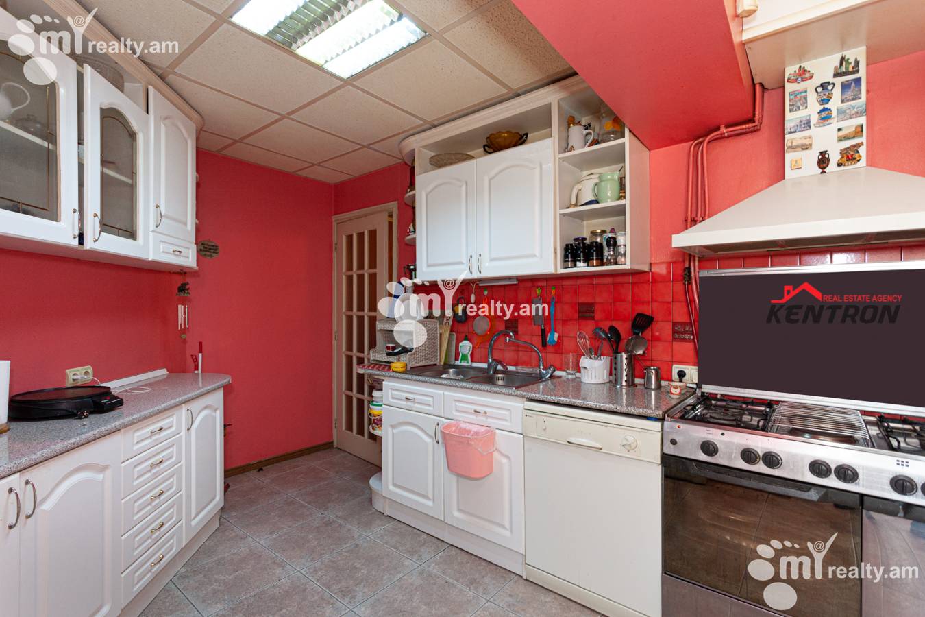 4 սենյականոց բնակարան  Սայաթ-Նովայի պող, Կենտրոն Երևան, 129910