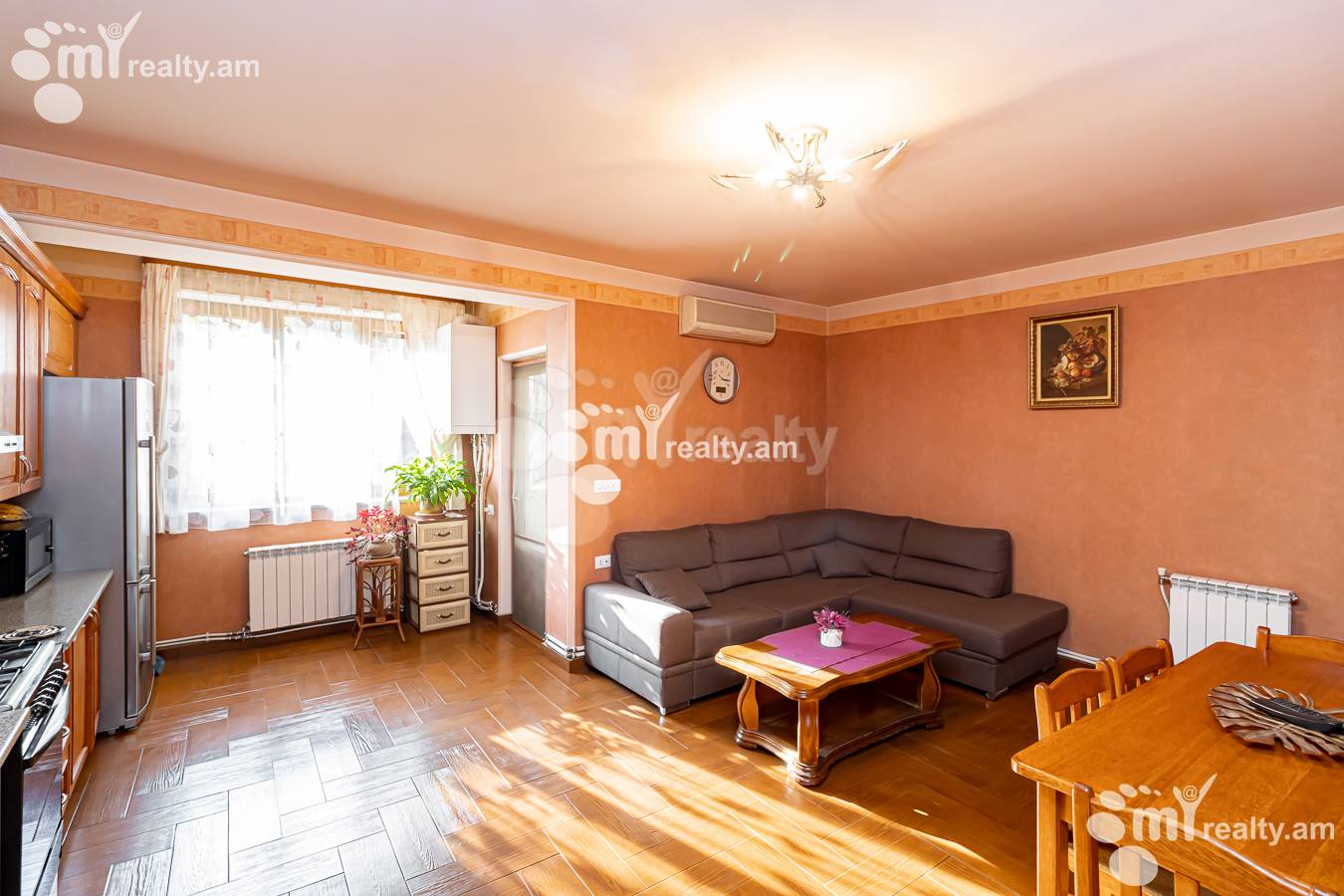 Купить 3 комнатную квартиру Орбели Ехбайрнери ул, Арабкир Ереван, 153788