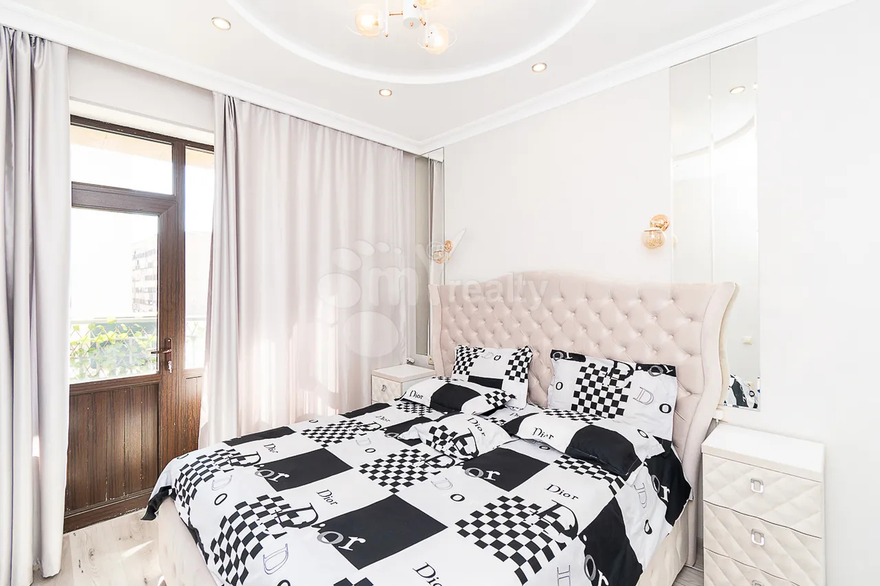 2 bedroom apartment for rent Buzand St, Center Yerevan, 159400