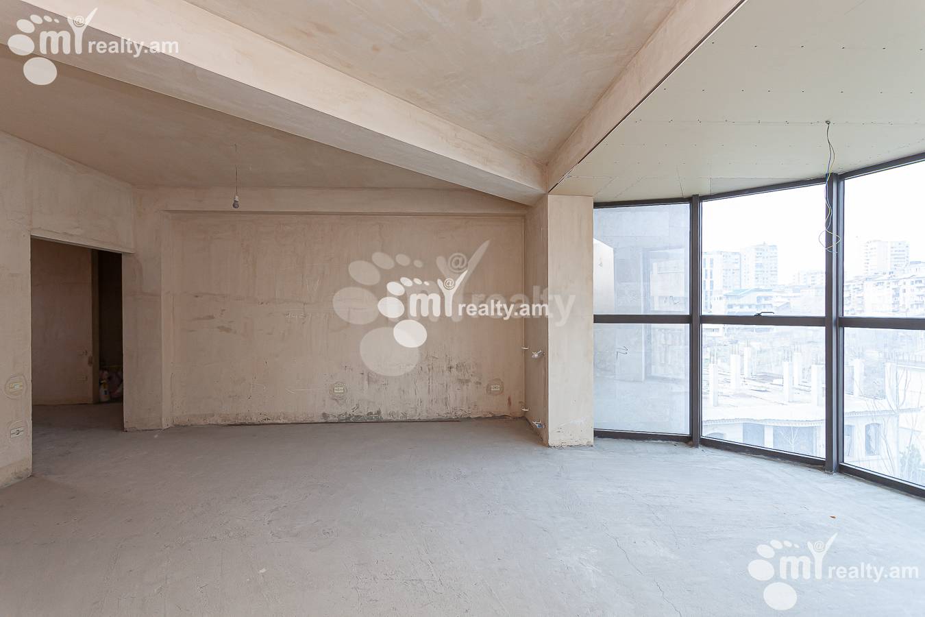 3 bedroom apartment for sale Antarayin St, Center Yerevan, 151851