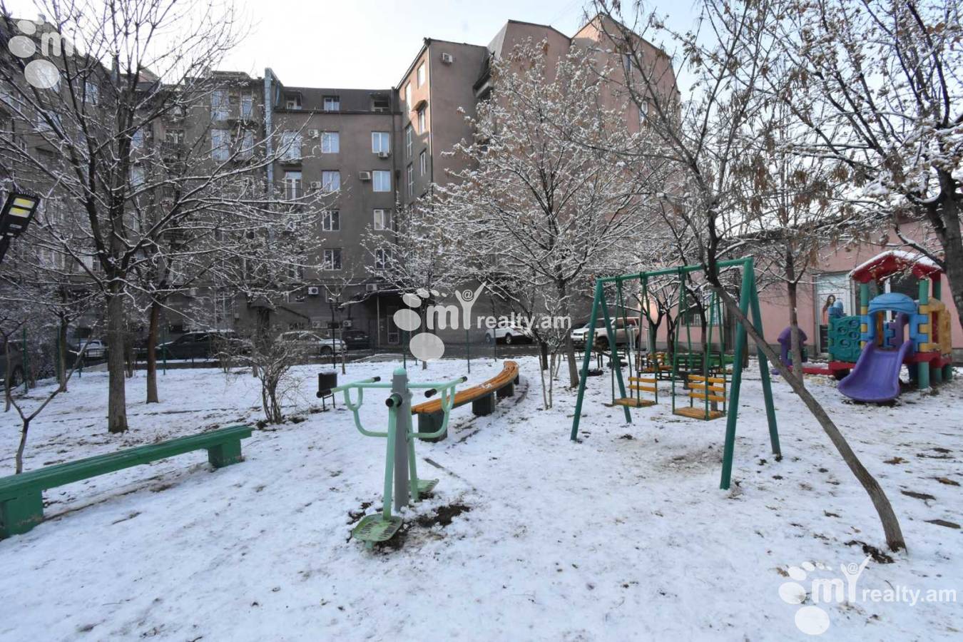 4 bedroom apartment for sale خیابان لِنینگراندیان, آچاپنیاک ایروان, 154815