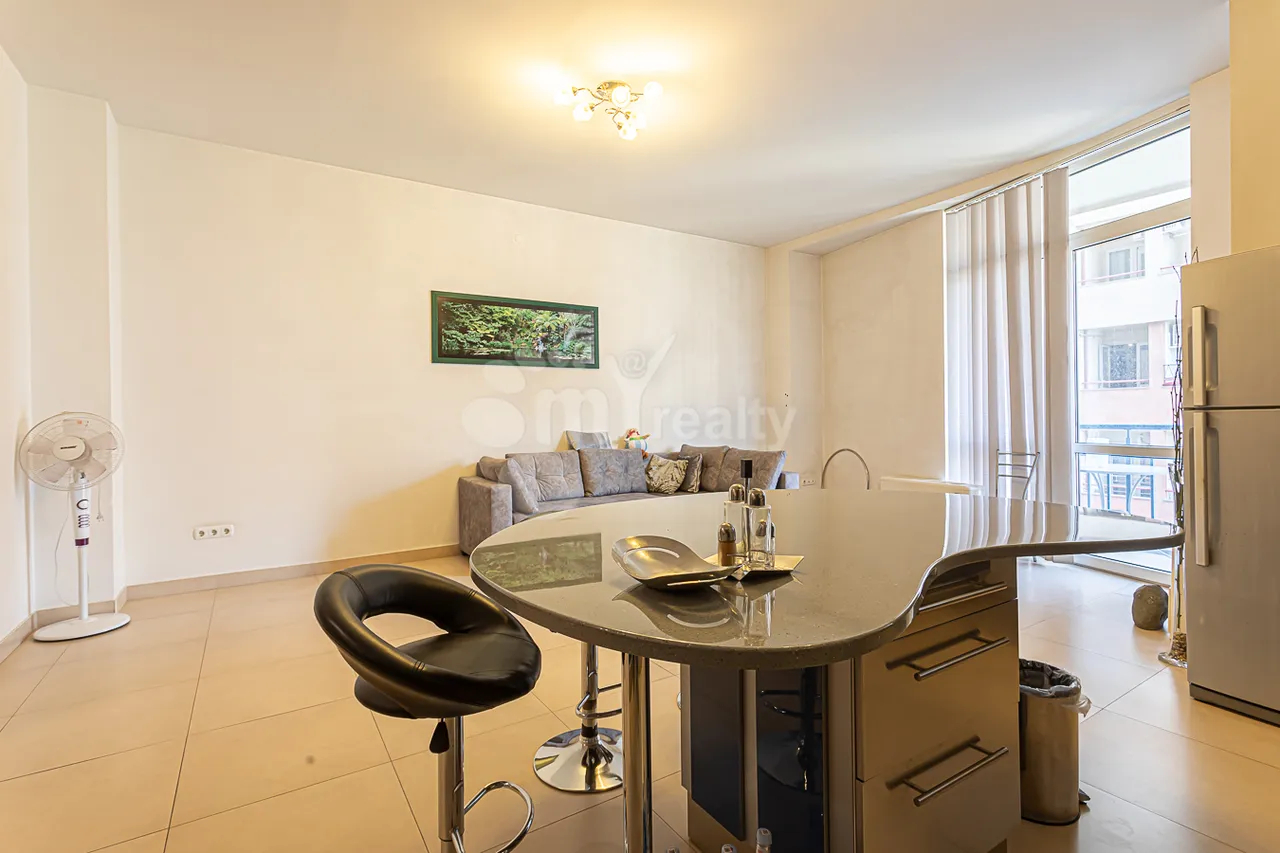 3 bedroom apartment for sale Aram St, Center Yerevan, 158034