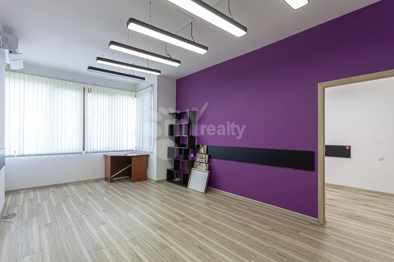 Commercial property for rent V.Papazyan St, Arabkir Yerevan, 160453