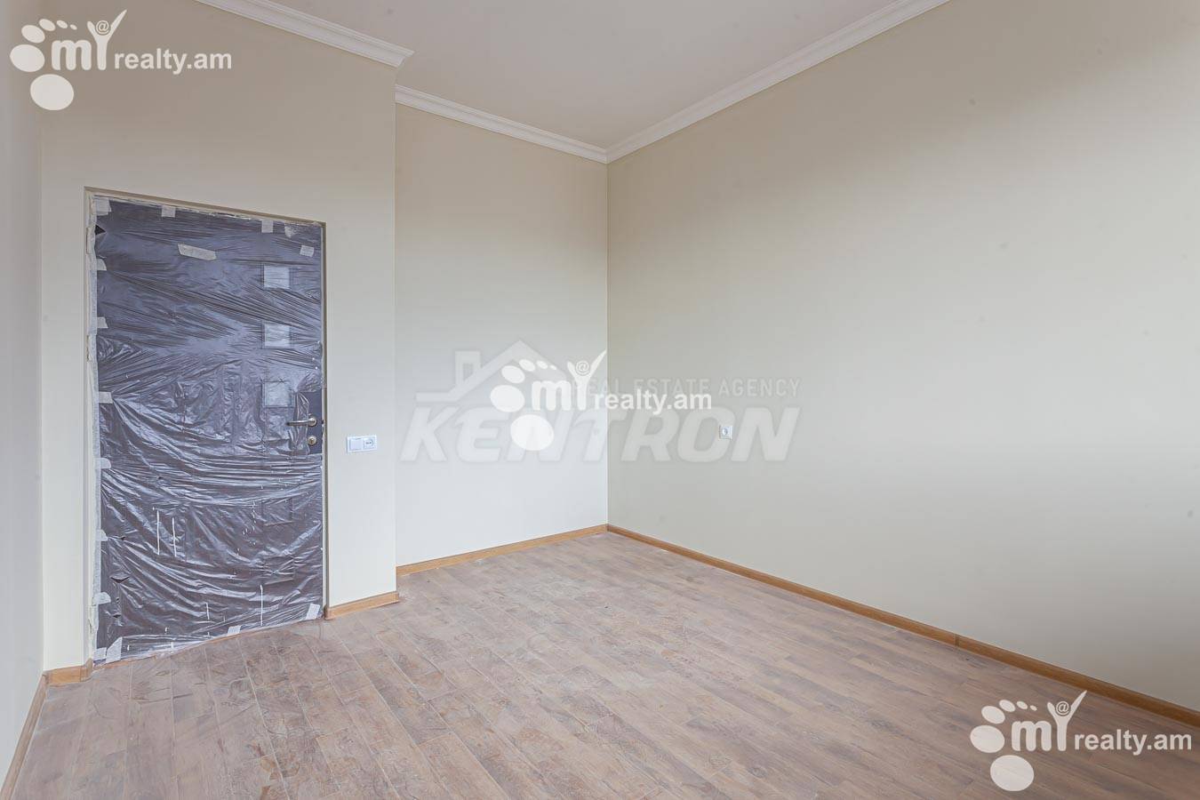 Купить 4 комнатную квартиру М․ Мелконян ул, Центр Ереван, 155072