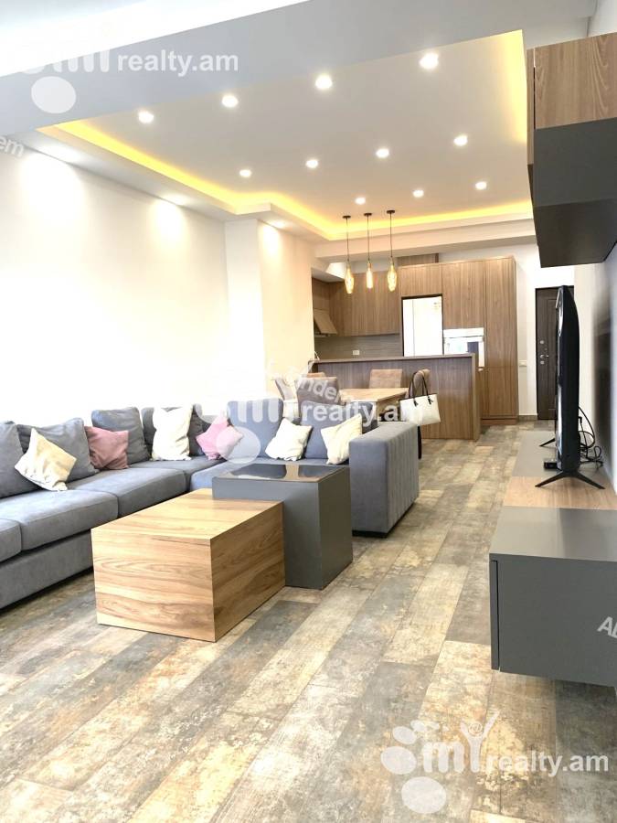 3 bedroom apartment for rent Koghbatsi St, Center Yerevan, 158580