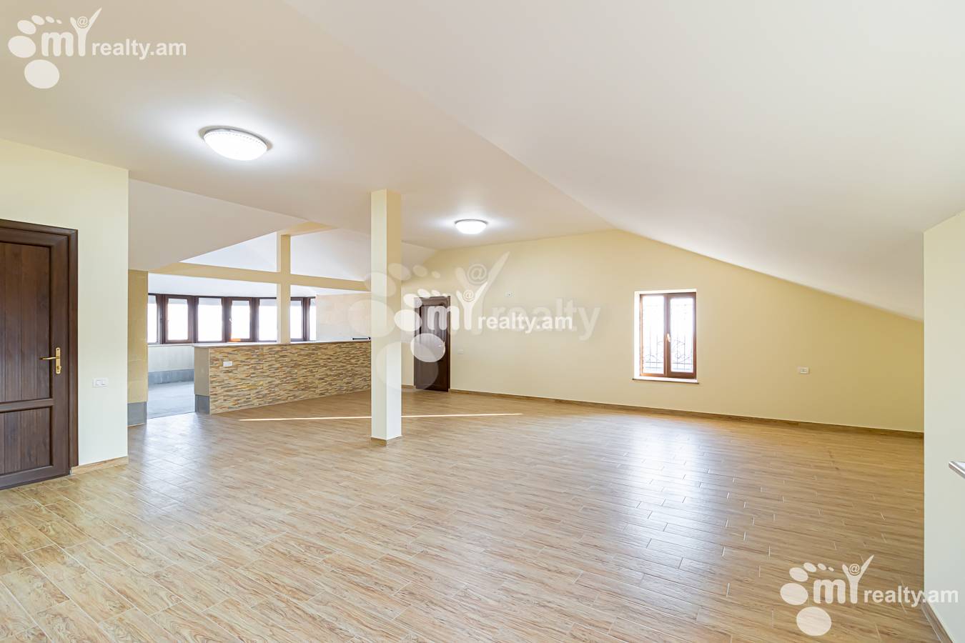 House for sale G 1 dis., Ajapnyak Yerevan, 154562