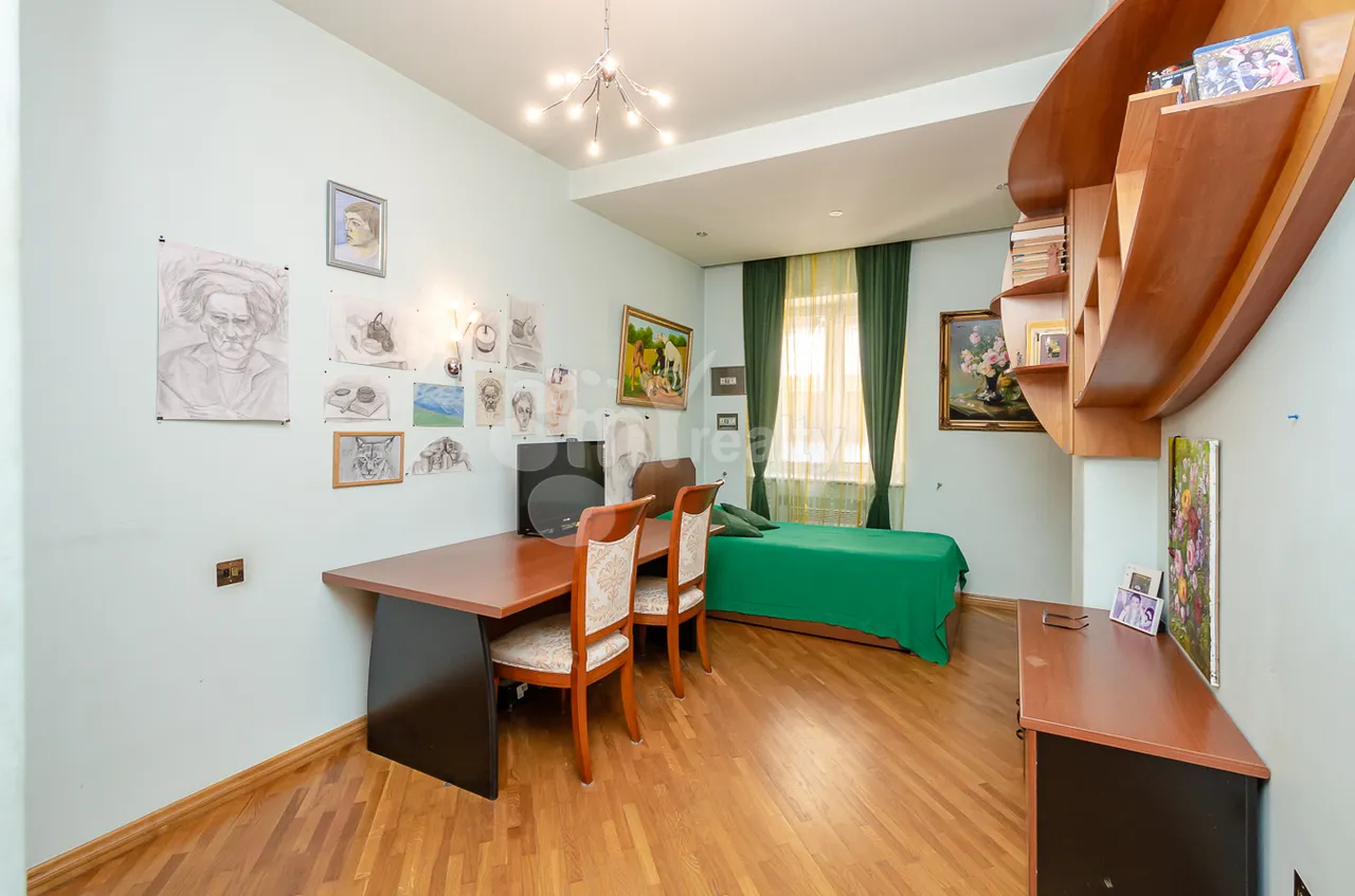 5 սենյականոց բնակարան վարձով Պուշկինի փող, Կենտրոն Երևան, 161495