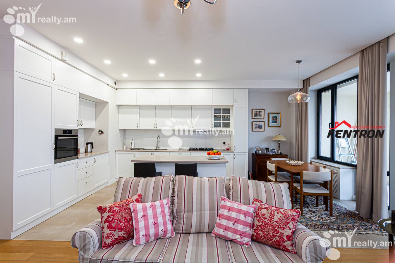 4 bedroom apartment for sale خیابان آنتارایین, مرکز شهر ایروان, 129594