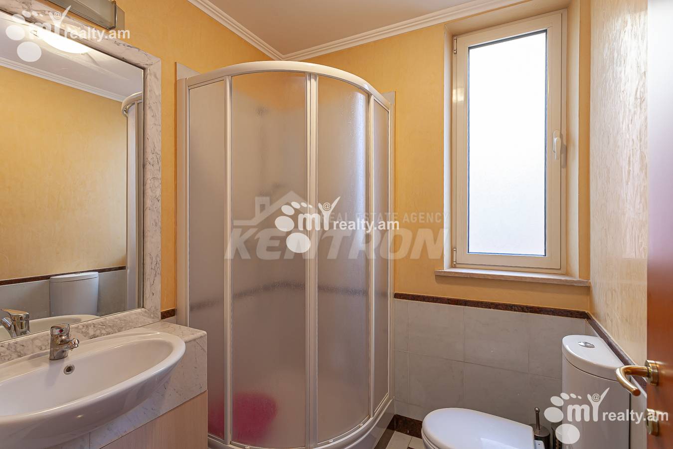 4 bedroom apartment for rent خیابان م. خورِناتسی, مرکز شهر ایروان, 154627