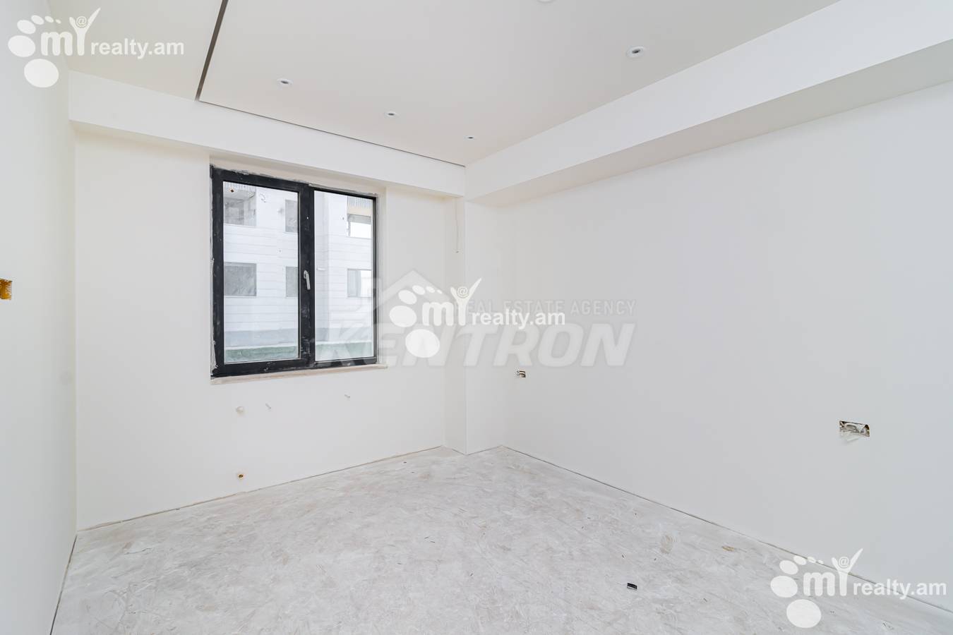 4 bedroom apartment for sale Antarayin, L.Azgaldyan street,, Center Yerevan, 143140