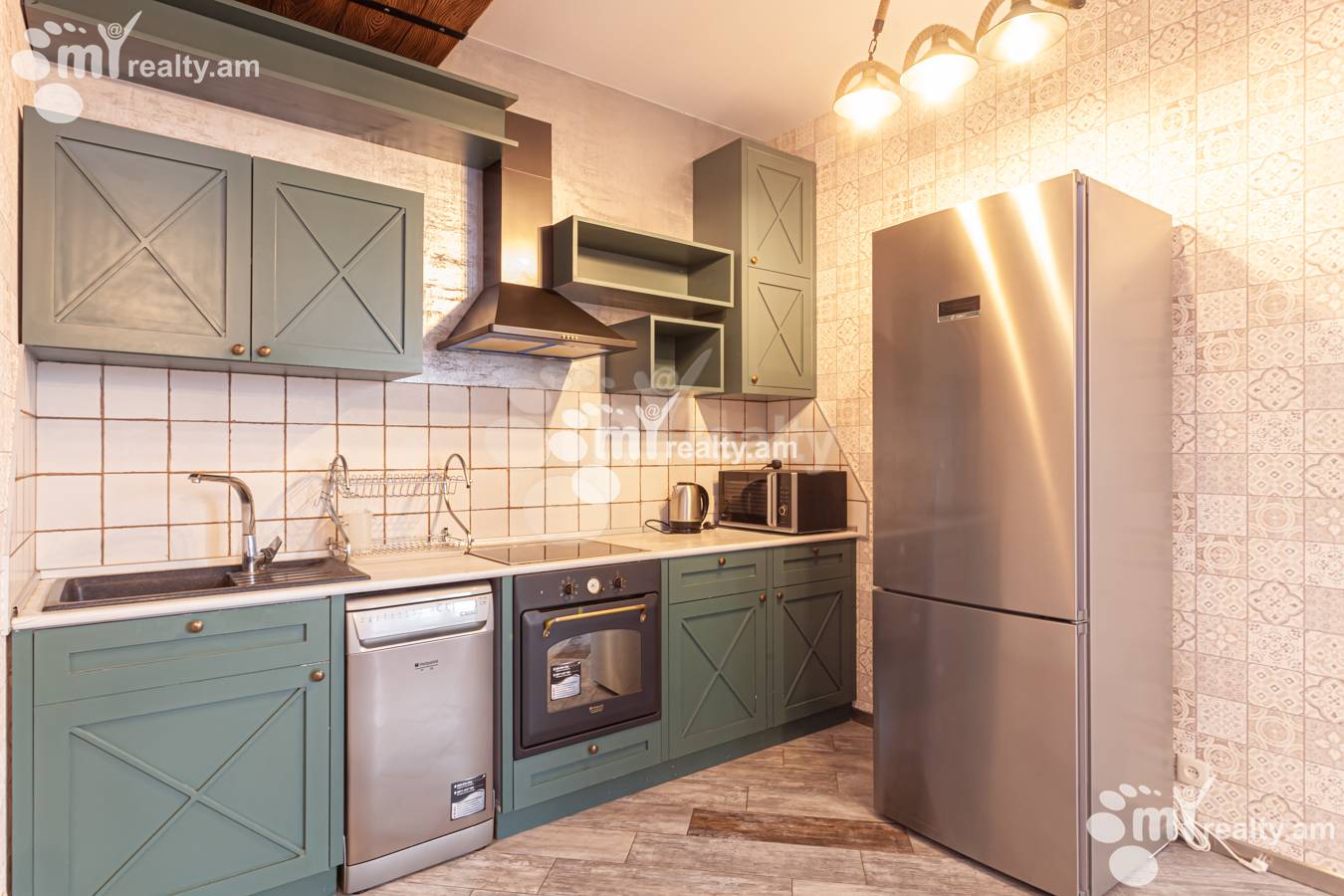 3 bedroom apartment for rent خیابان تِسی تِسِرناکابِرد, مرکز شهر ایروان, 148280