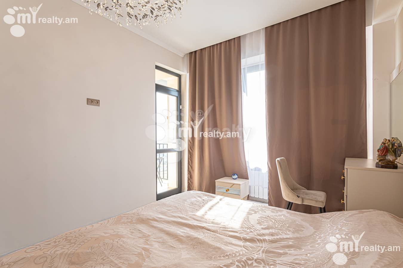 3 bedroom apartment for sale خیابان نازاربِکیان, آچاپنیاک ایروان, 156623