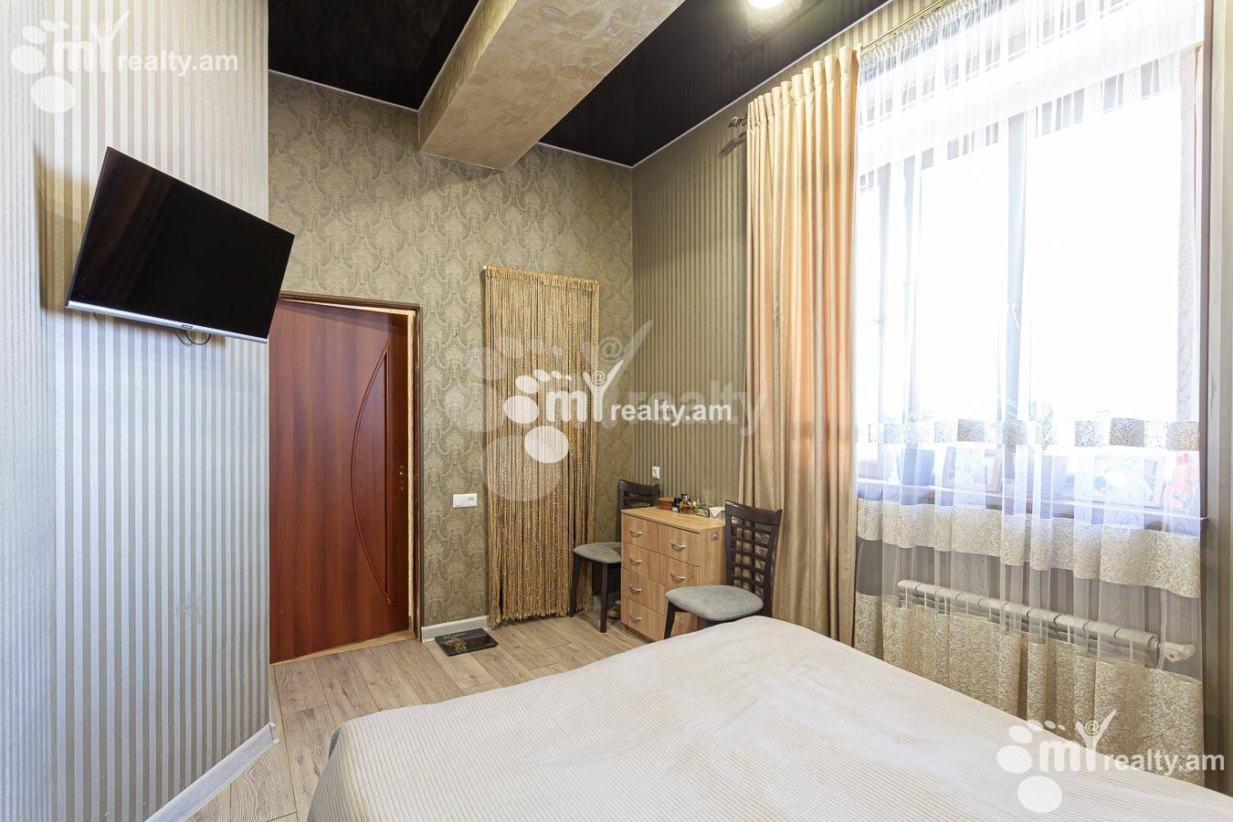 3 սենյականոց բնակարան  Գ. Հովսեփյան փող, Նորք-Մարաշ Երևան, 154963