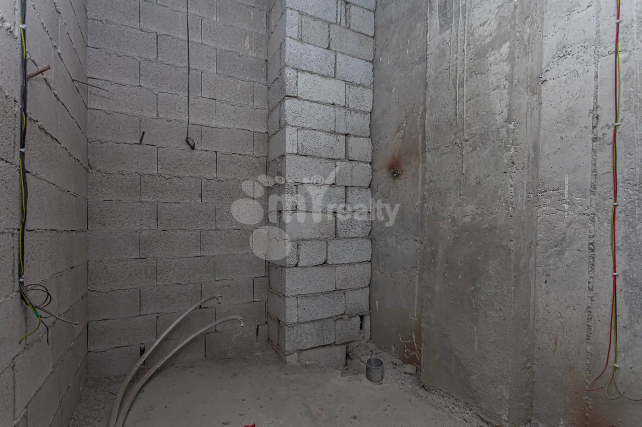 3 սենյականոց բնակարան  Ռոստոմի փող, Կենտրոն Երևան, 157236