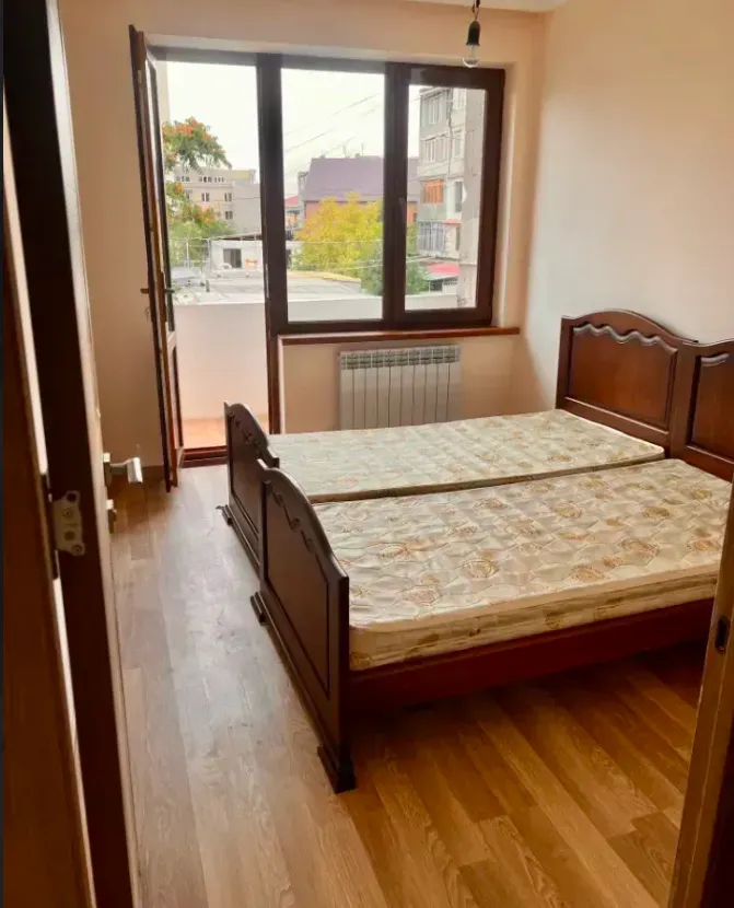 3 bedroom apartment for sale Leningradyan St, Adjapnyak Yerevan, 161751