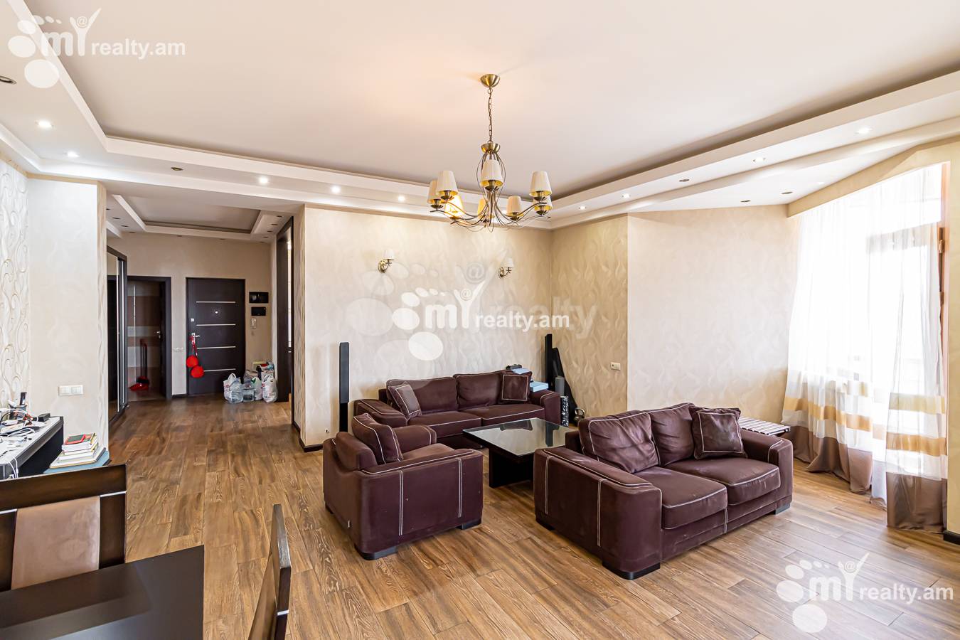 3 bedroom apartment for sale Ler. Kamsar St, Center Yerevan, 153195