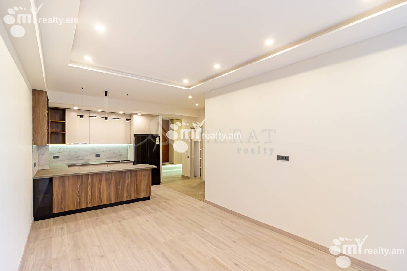 2 սենյականոց բնակարան  Պարոնյան փող, Կենտրոն Երևան, 152366