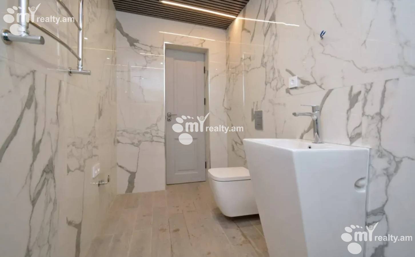 3 սենյականոց բնակարան  Պարոնյան փող, Կենտրոն Երևան, 160187