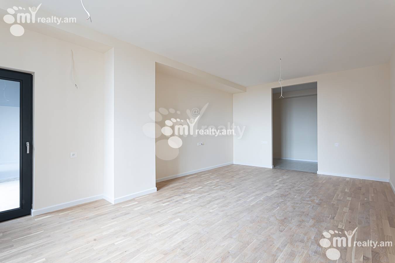 4 bedroom apartment for sale خیابان وراساکان, عربگیر ایروان, 156804