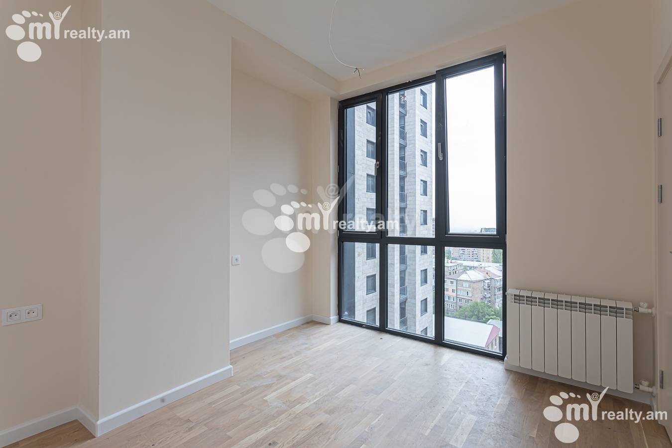 4 bedroom apartment for sale خیابان وراساکان, عربگیر ایروان, 156804