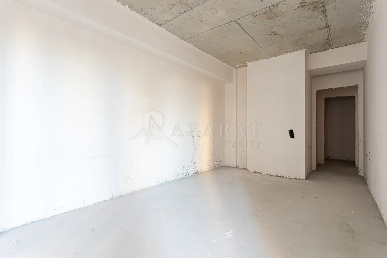 4 bedroom apartment for sale خیابان گِریبودوف, عربگیر ایروان, 157527