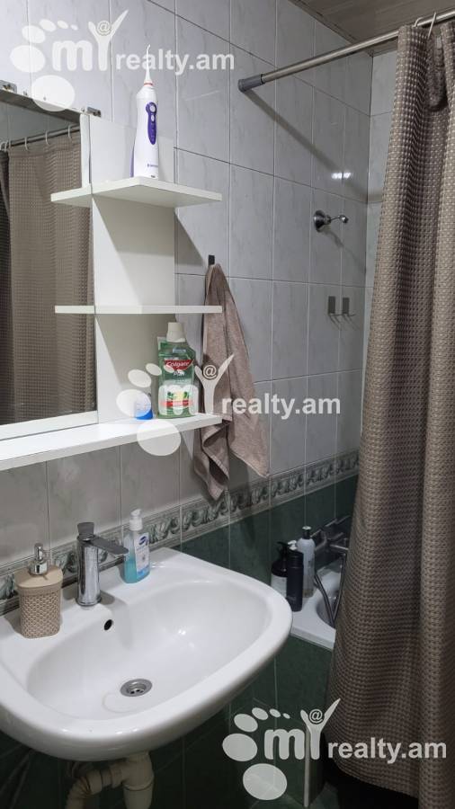 2 bedroom apartment for rent K. Ulnetsi St, Qanaqer- Sejtun Yerevan, 160620