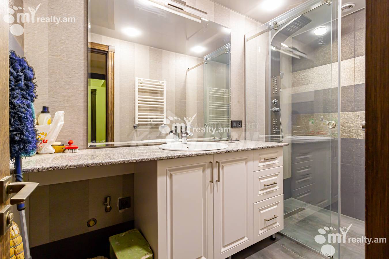 3 bedroom apartment for sale Charents St, Center Yerevan, 153950