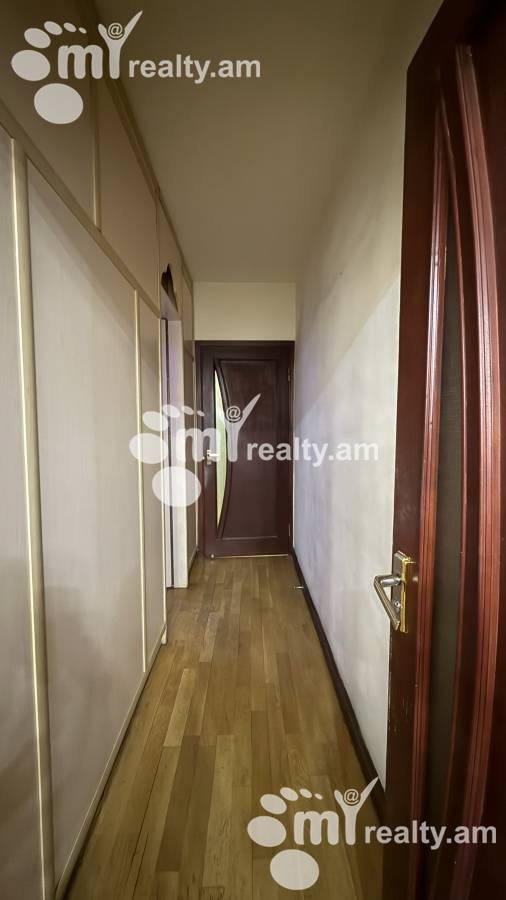 Купить 4 комнатную квартиру Ахбюр Сероб ул, Арабкир Ереван, 159034