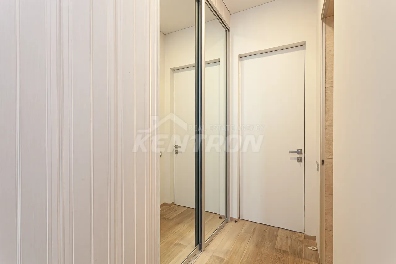 4 bedroom apartment for sale D. Demirchyan St, Center Yerevan, 161940