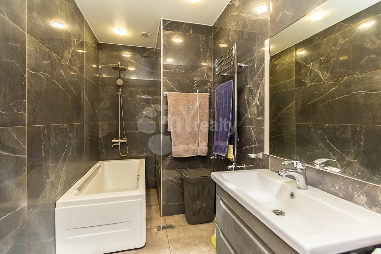 4 սենյականոց բնակարան  Ն. Տիգրանյան փող փակ, Արաբկիր Երևան, 160010