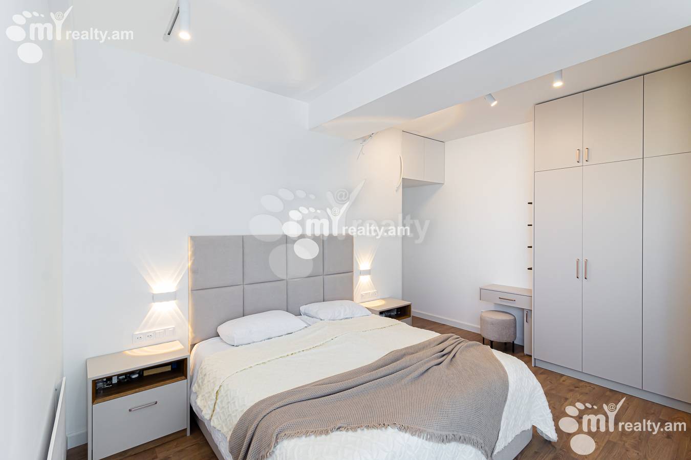 4 bedroom apartment for sale خیابان زاراف آقبیور, آوان ایروان, 154025