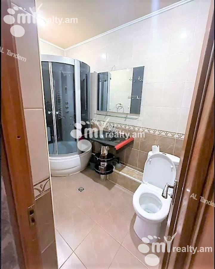 3 սենյականոց բնակարան  Բուզանդի փող, Կենտրոն Երևան, 140938