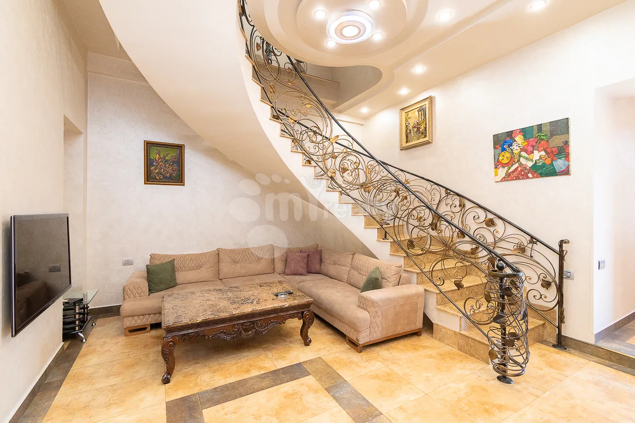 5 bedroom apartment for rent Nalbandyan St, Center Yerevan, 161916