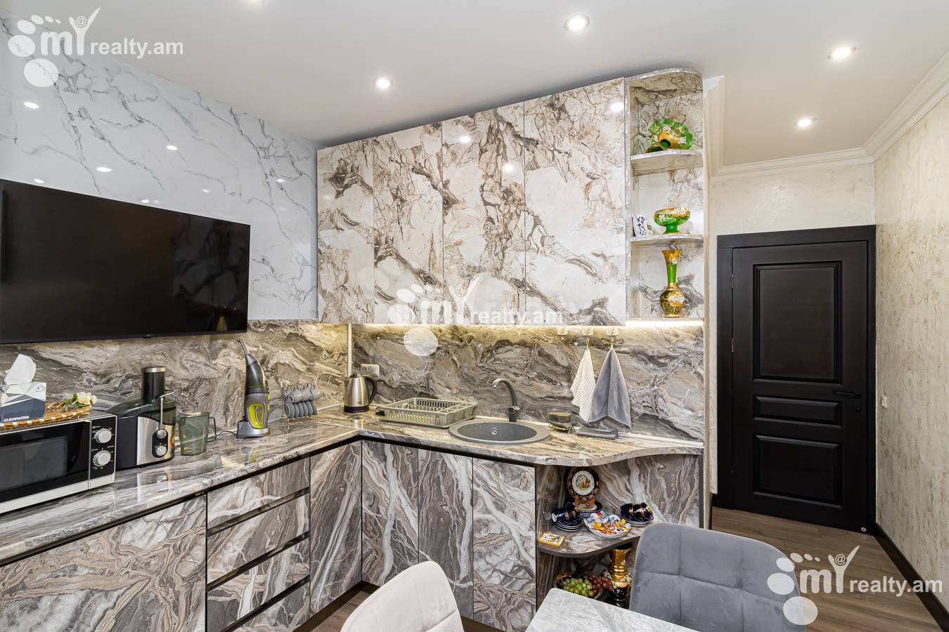 2 սենյականոց բնակարան  Վ.Փափազյան փող, Արաբկիր Երևան, 153920