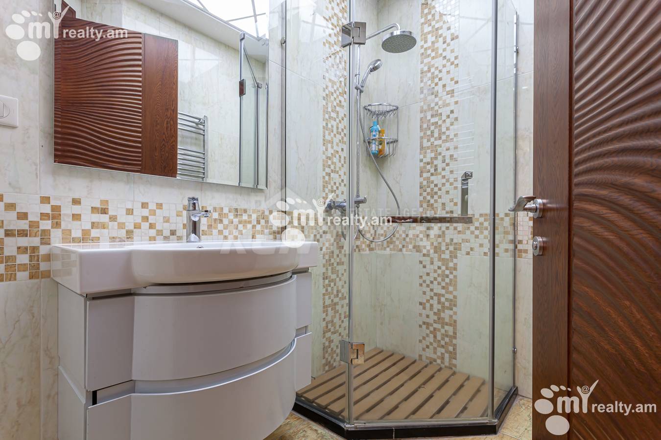 3 bedroom apartment for rent Yekmalyan St, Center Yerevan, 154625
