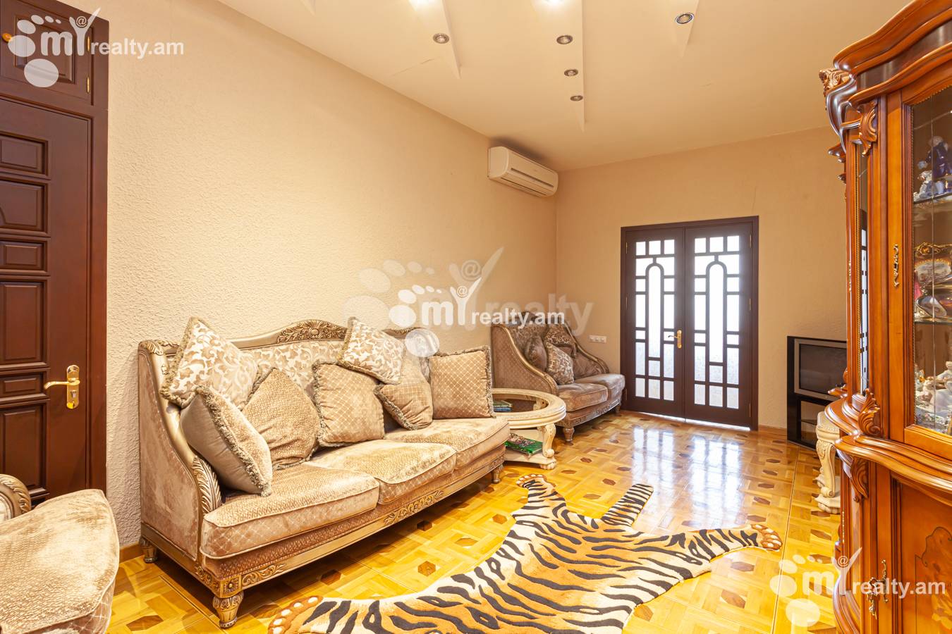 4 bedroom apartment for rent Kievyan St, Arabkir Yerevan, 150445