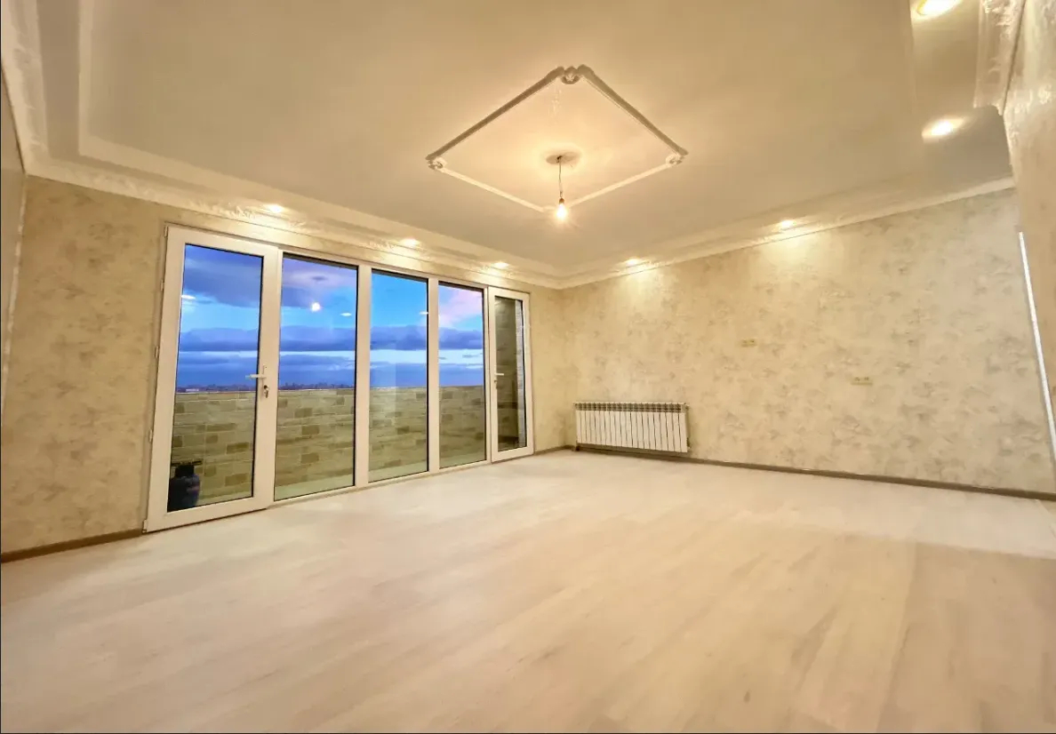 3 bedroom apartment for sale Z. Sarkavag St, Kanaqer-Zeytun Yerevan, 160707