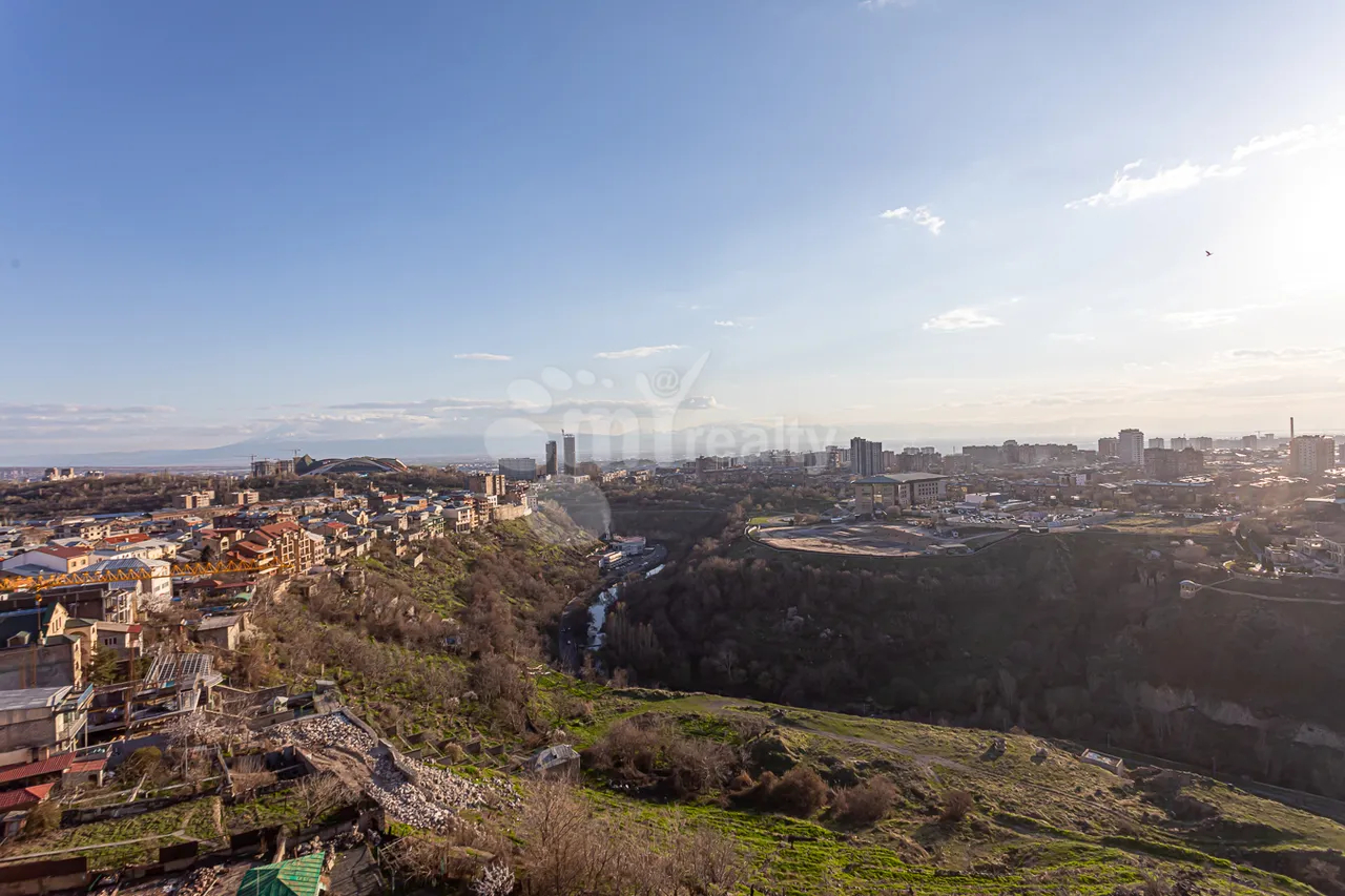 2 սենյականոց բնակարան վարձով Քեռու փող, Արաբկիր Երևան, 160082