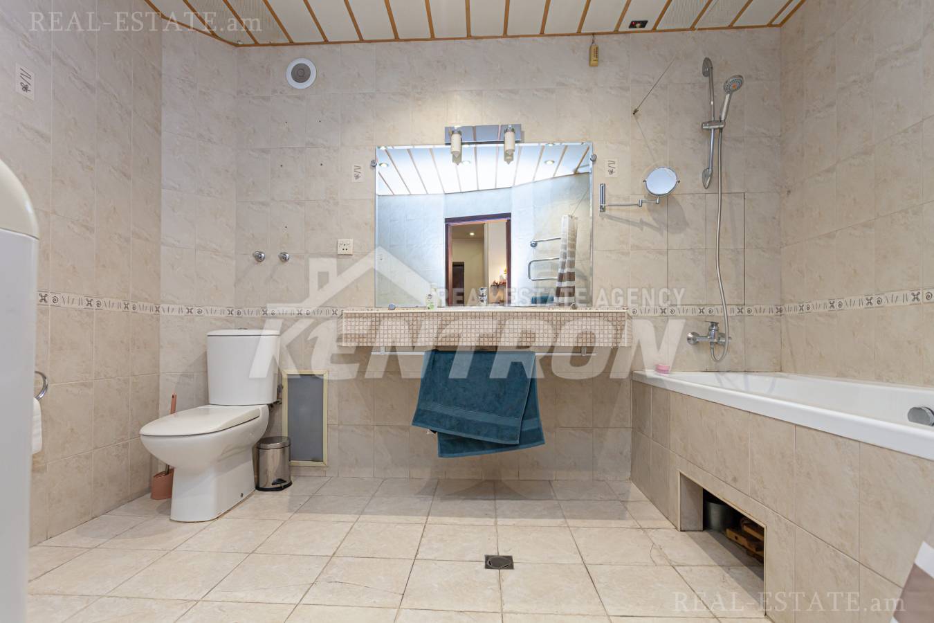 3 սենյականոց բնակարան  Չարենցի փող, Կենտրոն Երևան, 137336