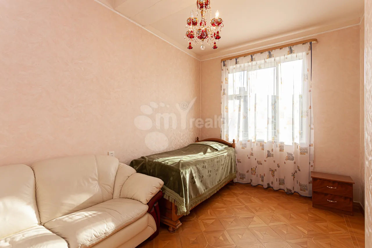 4 bedroom apartment for sale Khanjyan St, Center Yerevan, 160377
