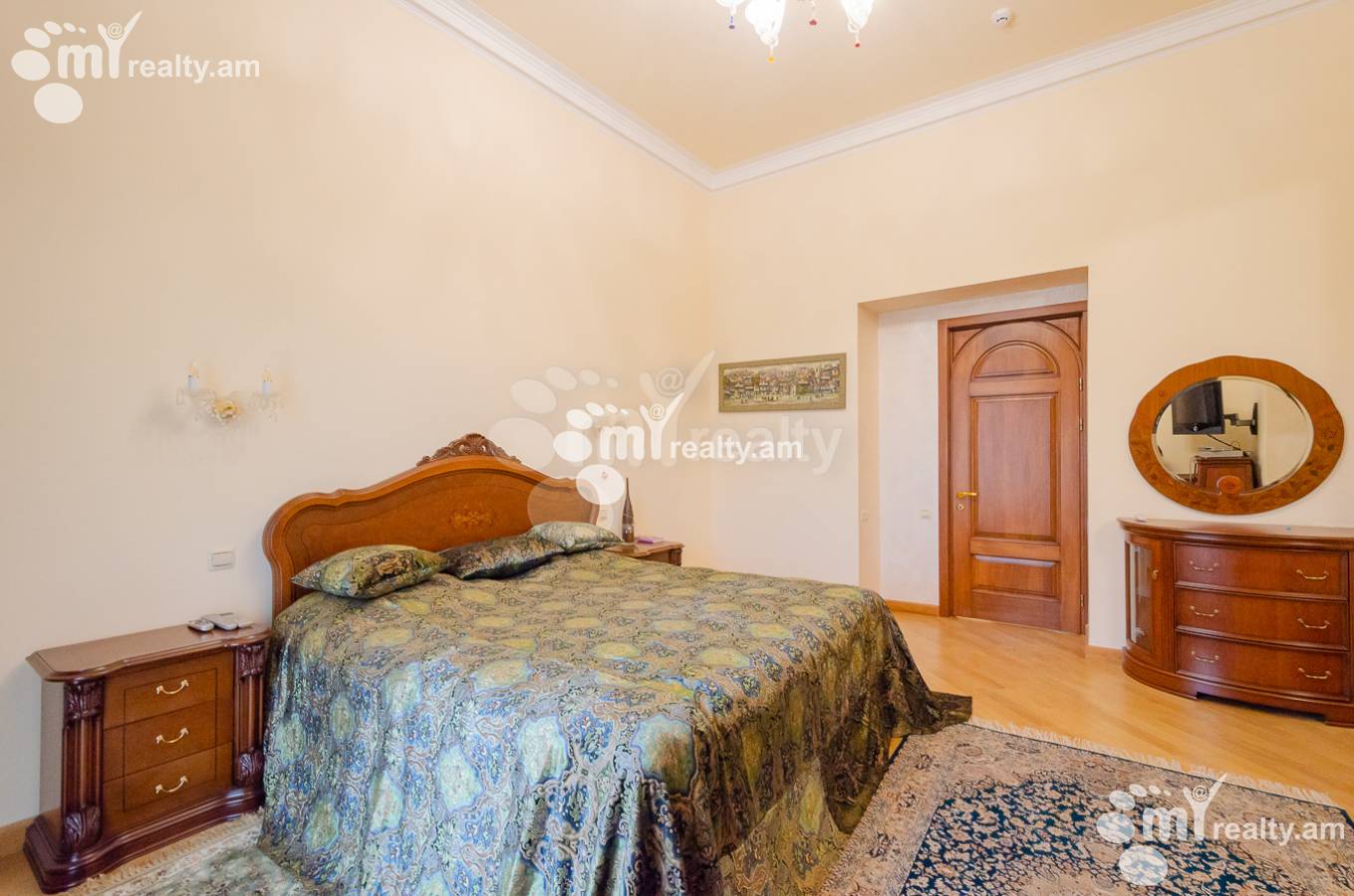 4 bedroom apartment for sale rue d'Abovyan, Center Yerevan, 137115