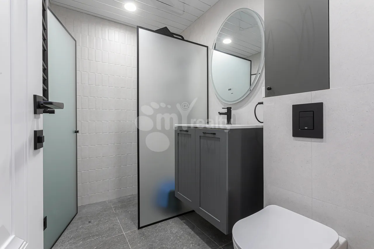 3 bedroom apartment for rent خیابان ساریان, مرکز شهر ایروان, 159421