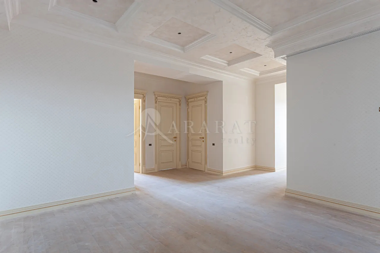 3 bedroom apartment for sale Hayrik Muradyan street, Arabkir Yerevan, 157399