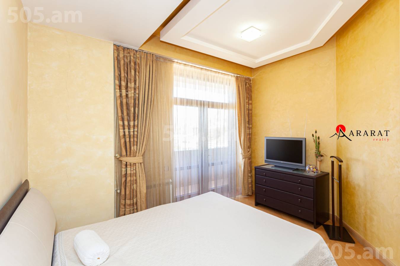 4 սենյականոց բնակարան  Սարմենի փող, Կենտրոն Երևան, 134008