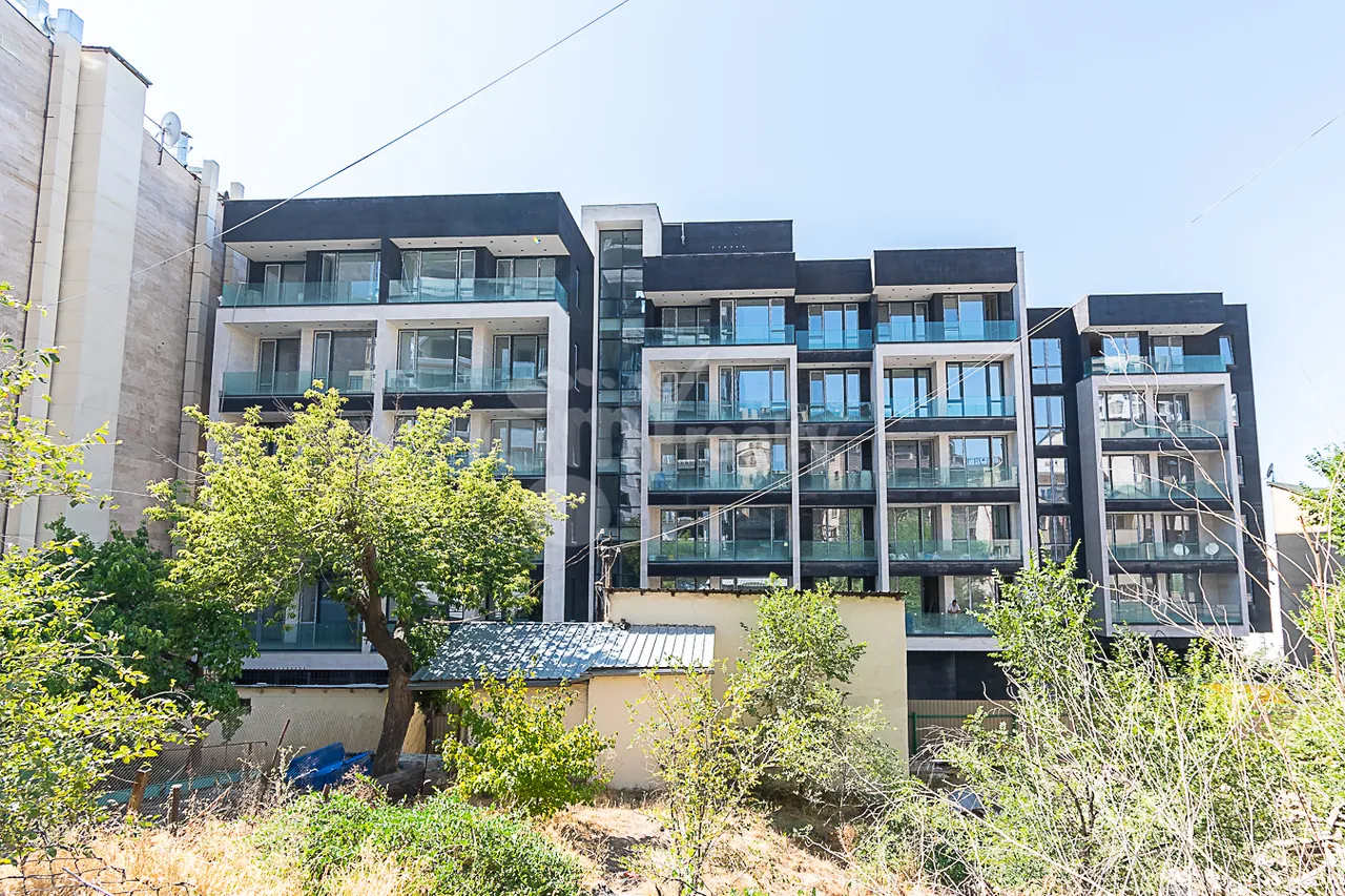 5 bedroom apartment for sale انتاراین، خیابان گ.گاسپاریان, مرکز شهر ایروان, 161501