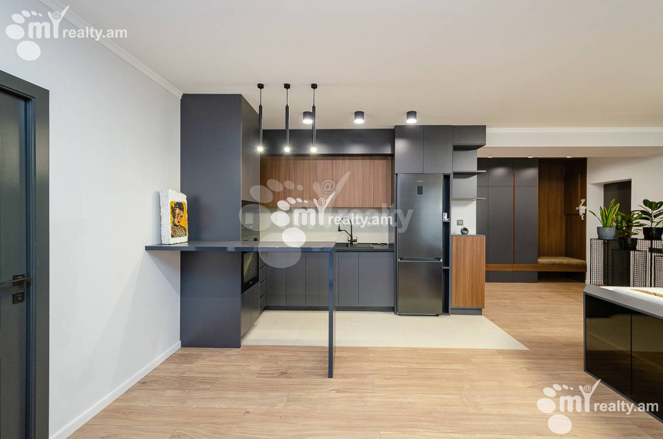 3 սենյականոց բնակարան  Օրբելի Եղբայրների փող, Արաբկիր Երևան, 142936