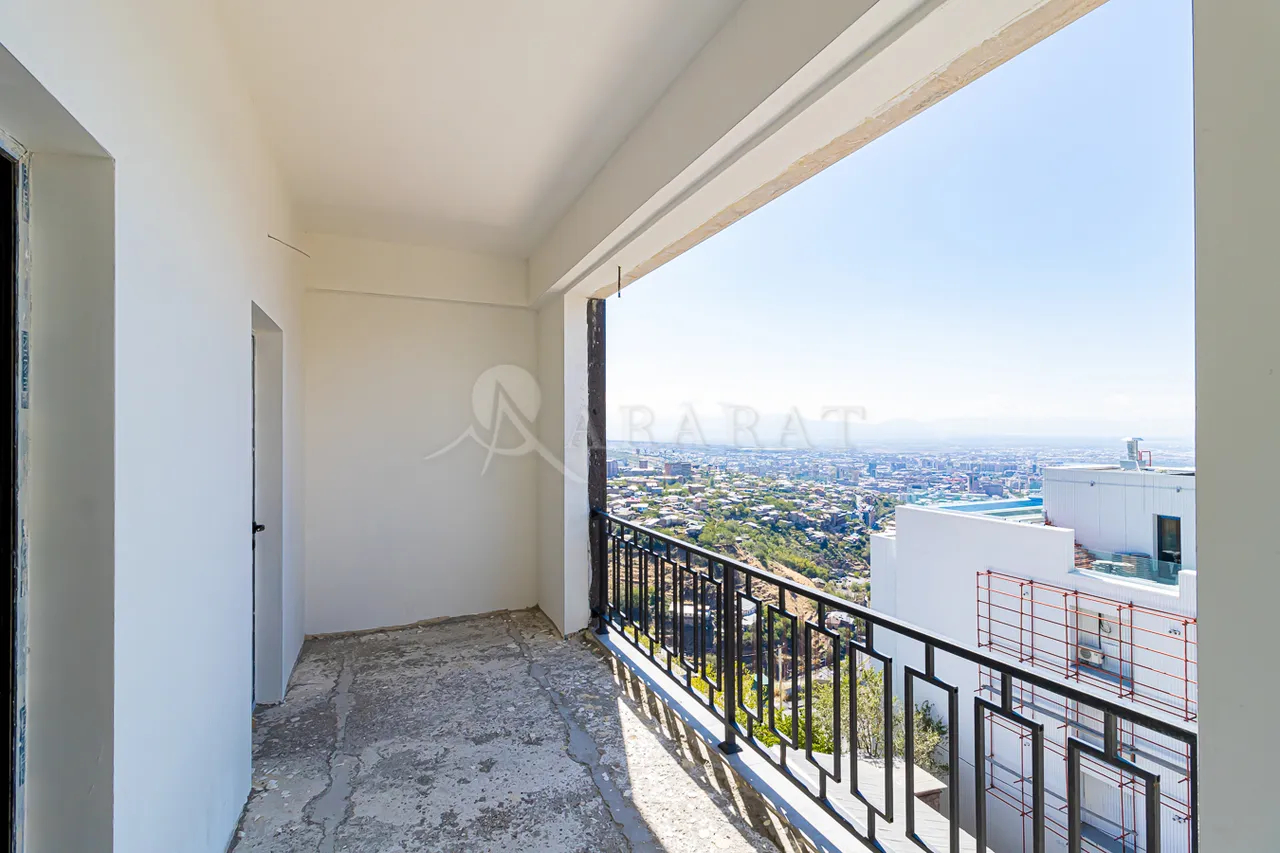 3 bedroom apartment for sale Gogol St, Qanaqer- Sejtun Yerevan, 157939