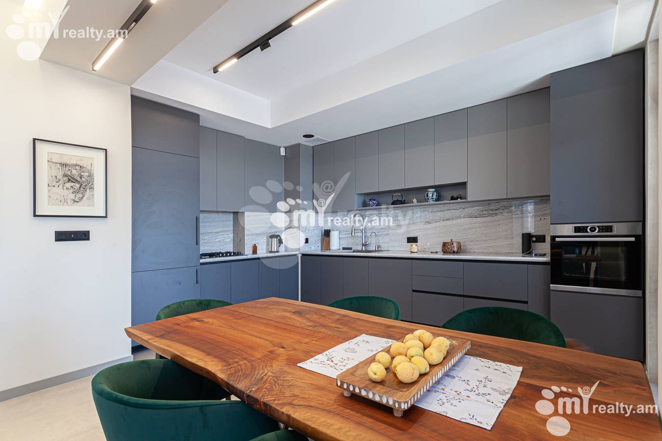 3 սենյականոց բնակարան վարձով Մարո Մարգարյան փողոց,, Արաբկիր Երևան, 155847