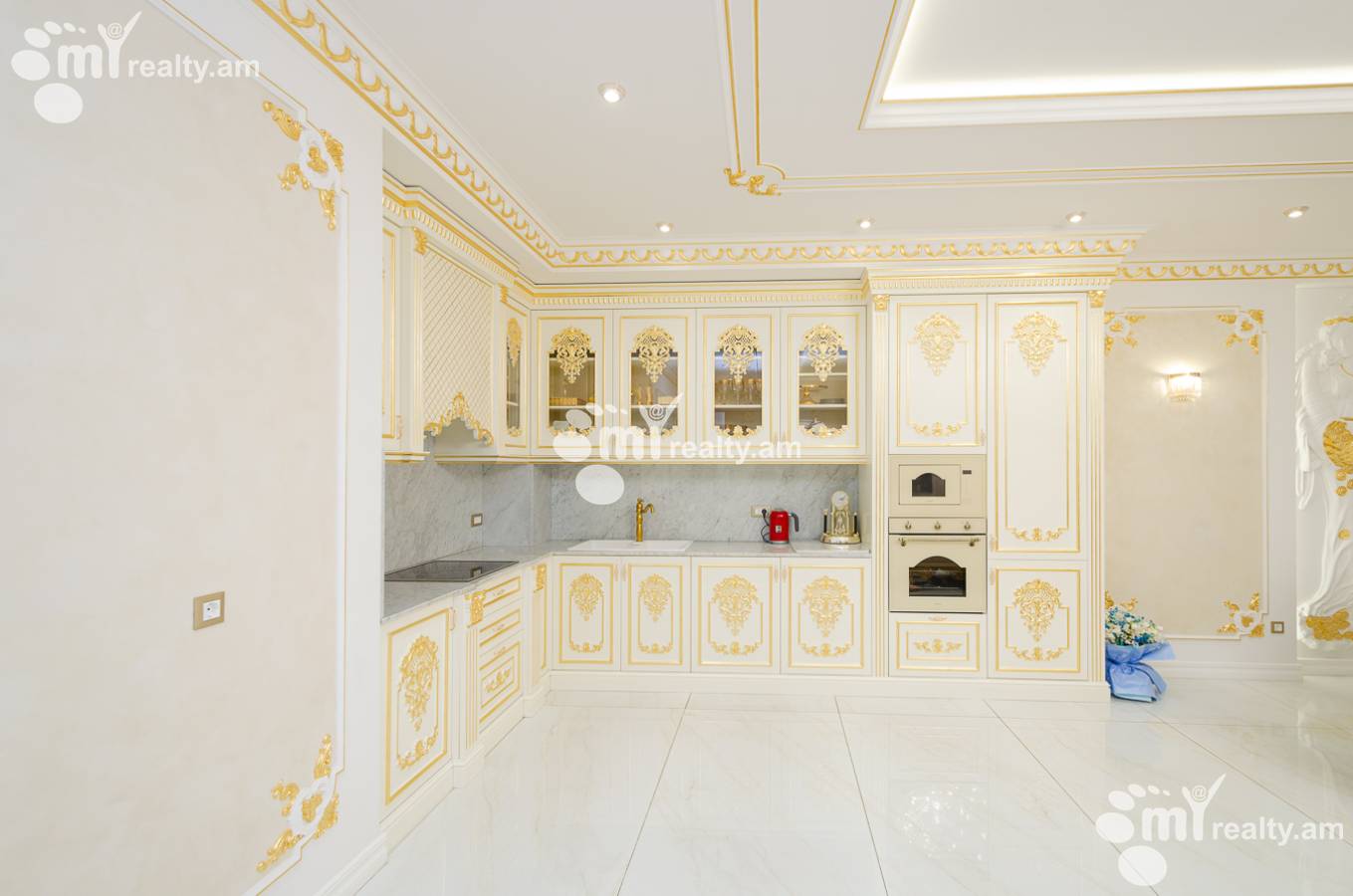 3 bedroom apartment for sale Northern(Hyusisayin)  Ave, Center Yerevan, 154535