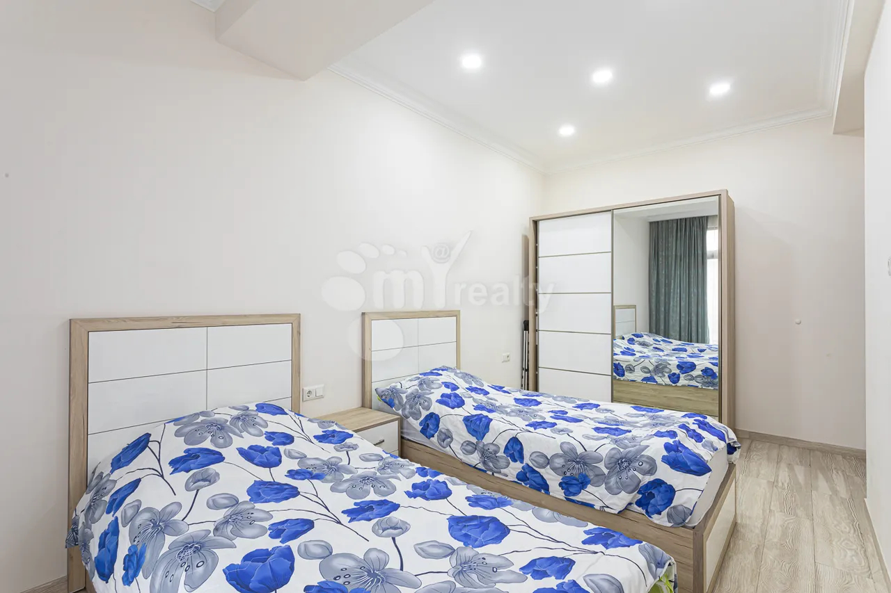 Снять 3 комнатную квартиру Г.Лусаворич ул, Центр Ереван, 159406